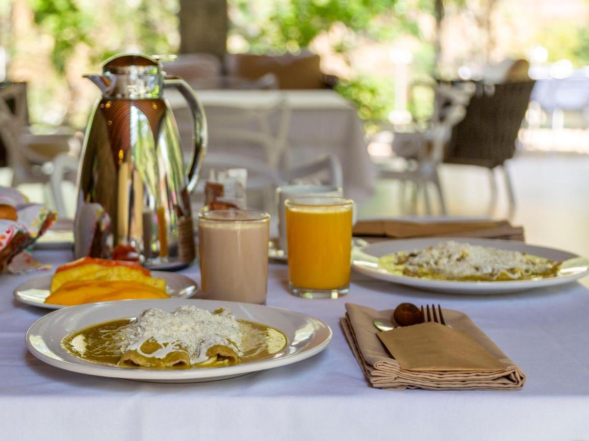 Hotel Amate Del Rio مالينالكو المظهر الخارجي الصورة